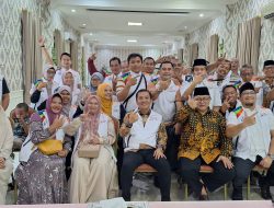Dinilai Peduli Santri, Ratusan Santri Gontor Cabang Karawang Deklarasi Dukung Aep – Maslani