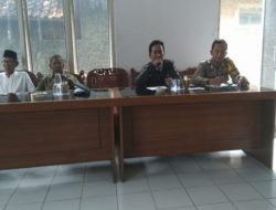 Hadiri Minggon Desa Medang Asem, Bhabinkamtibmas Endri Sampaikan Pesan Kamtibmas