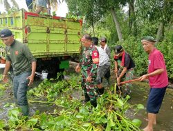 Koramil 0404 Rengasdengklok Bersama Masyarakat Menggelar Giat ‘Jumsih’