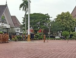 Dihadapan Bupati Dan Sekda Karawang, PLT Asda I Wawan Setiawan Pimpin Apel Pagi ASN!