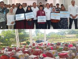 Pemkab Karawang Kembali Salurkan Bantuan Usaha Ekonomi Kepada Puluhan Pedagang!