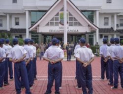 Pemkab Karawang Berangkatkan 50 Siswa SMP Ikuti Pelatihan Bela Negara!