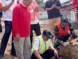 Bupati Karawang Bangun Dua Rumah Tidak Layak Huni Di Kelurahan Tangjung Mekar