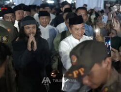 Jelang Hari Jadi Karawang Ke-393 Ribuan Warga Ikut Pengajian Akbar, Bupati Aep : Momentum Muhasabah Dan Mengingat Sejarah